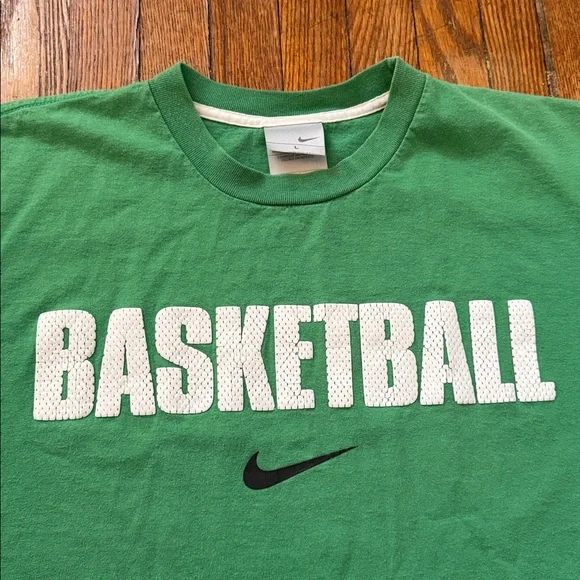 Y2K Nike Basketball Vintage T-Shirt - Picture 2 of 10